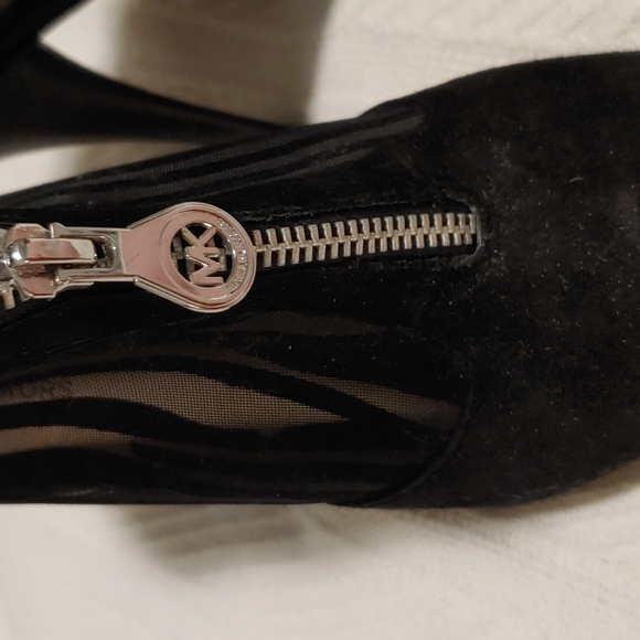 Michael Kors zebra patterned booties EUC - Picture 6 of 14